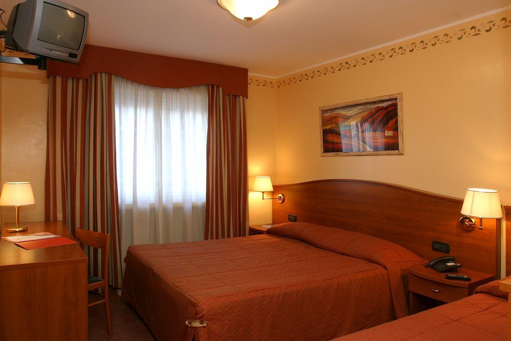 Hotel Relais Des Alpes à Oulx Extérieur photo