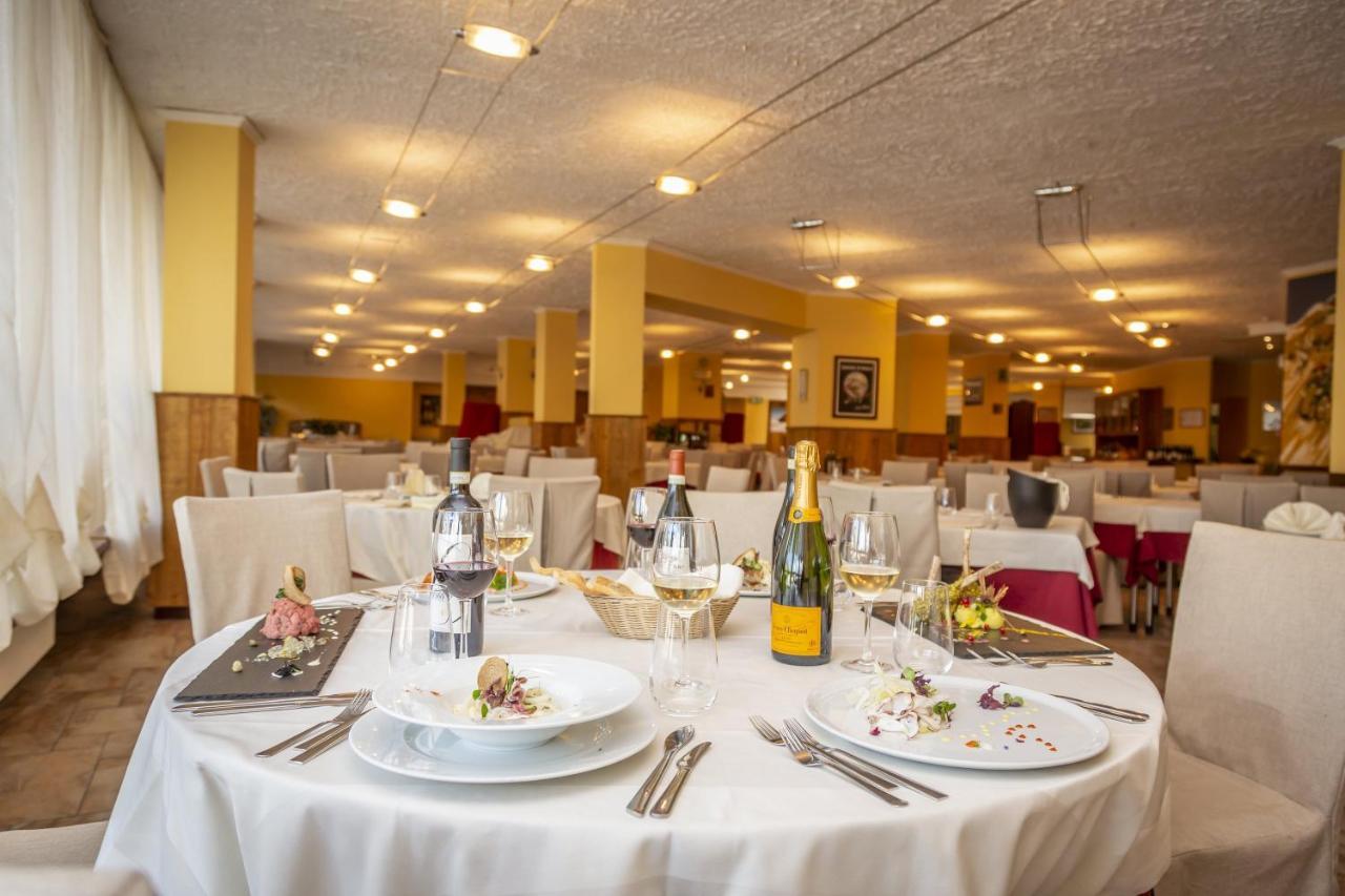 Hotel Relais Des Alpes à Oulx Extérieur photo